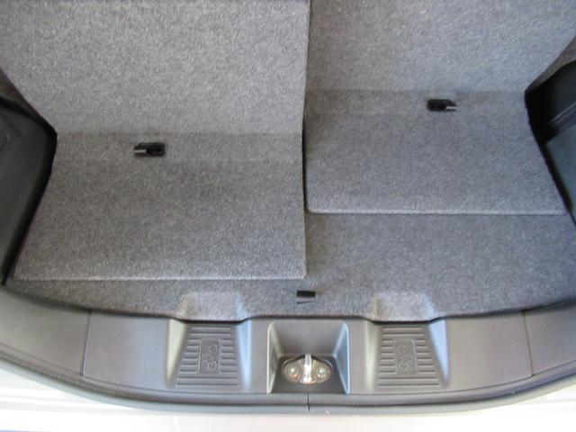 スペーシアカスタム カスタム HYBRID XS オートライト スライドドア プッシュスタート シートヒーター オートエアコン スズキセーフティーサポート 衝突被害軽減システム アイドリングストップ 横滑り防止機能 衝突安全ボディ 盗難防止システム(17枚目)