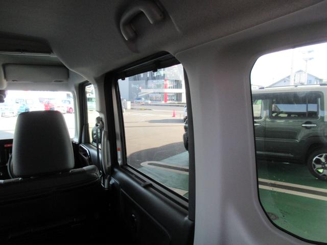 スペーシアカスタム カスタム HYBRID XS オートライト スライドドア プッシュスタート シートヒーター オートエアコン スズキセーフティーサポート 衝突被害軽減システム アイドリングストップ 横滑り防止機能 衝突安全ボディ 盗難防止システム(22枚目)