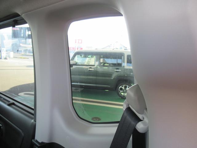 スペーシアカスタム カスタム HYBRID XS オートライト スライドドア プッシュスタート シートヒーター オートエアコン スズキセーフティーサポート 衝突被害軽減システム アイドリングストップ 横滑り防止機能 衝突安全ボディ 盗難防止システム(23枚目)