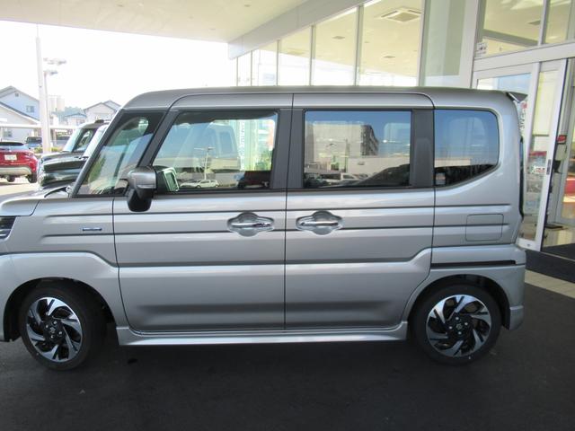 スペーシアカスタム カスタム HYBRID XS オートライト スライドドア プッシュスタート シートヒーター オートエアコン スズキセーフティーサポート 衝突被害軽減システム アイドリングストップ 横滑り防止機能 衝突安全ボディ 盗難防止システム(59枚目)