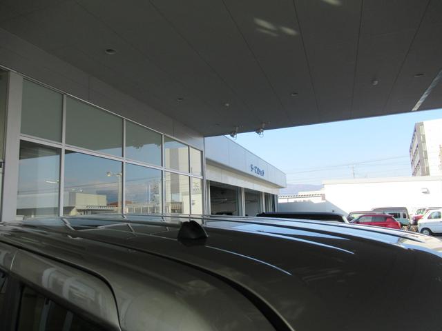 スペーシアカスタム カスタム HYBRID XS オートライト スライドドア プッシュスタート シートヒーター オートエアコン スズキセーフティーサポート 衝突被害軽減システム アイドリングストップ 横滑り防止機能 衝突安全ボディ 盗難防止システム(64枚目)