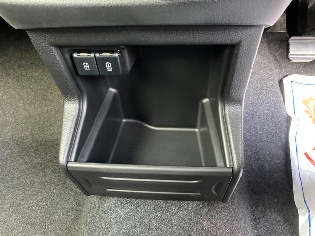 クロスビー HYBRID MZ 4型 4WD 6AT メッキドアハンドル 本革巻ステアリング 衝突軽減ブレーキサポート LEDフォグランプ(15枚目)