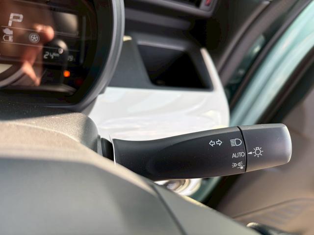 スペーシア ハイブリッドＸ　届出済未使用車　スズキセーフティーサポート　誤発進抑制機能　後方誤発進抑制機能　低速時ブレーキサポート　パーキングセンサー　車線逸脱警報機能　車線逸脱抑制機能　ふらつき警報機能　標識認識機能（23枚目）