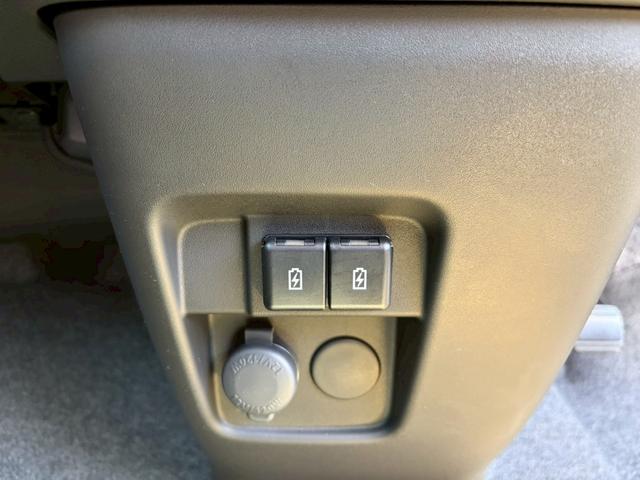 スペーシア ハイブリッドＸ　届出済未使用車　スズキセーフティーサポート　誤発進抑制機能　後方誤発進抑制機能　低速時ブレーキサポート　パーキングセンサー　車線逸脱警報機能　車線逸脱抑制機能　ふらつき警報機能　標識認識機能（31枚目）