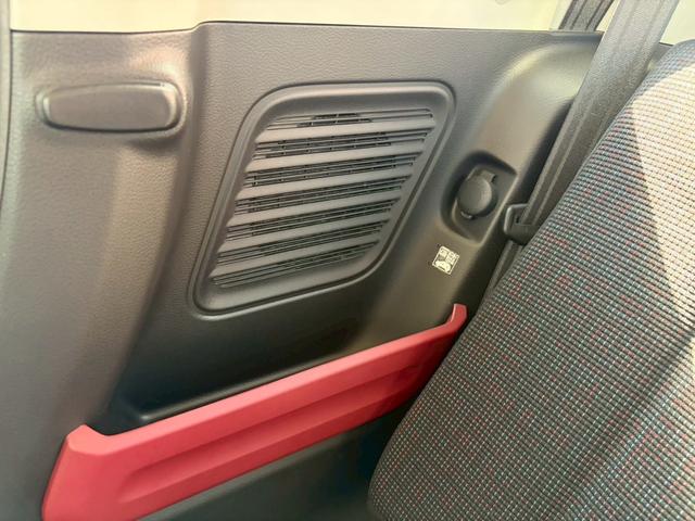 スペーシア ハイブリッドＸ　届出済未使用車　スズキセーフティーサポート　誤発進抑制機能　後方誤発進抑制機能　低速時ブレーキサポート　パーキングセンサー　車線逸脱警報機能　車線逸脱抑制機能　ふらつき警報機能　標識認識機能（45枚目）