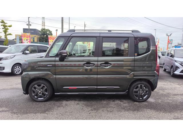 スペーシアギア 　両側電動スライドドア　アイドリングストップ　プッシュスタート　オートエアコン　シートヒーター　クルーズコントロール　レーンアシスト　クリアランスソナー　ベンチシート　ＬＥＤヘッドランプ（4枚目）