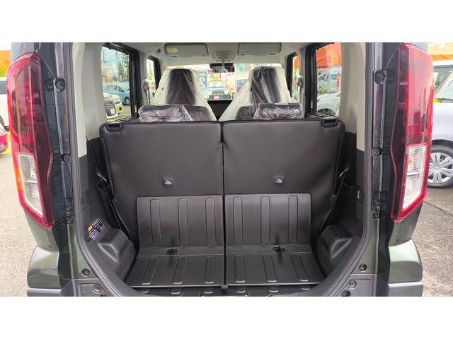 スペーシアギア 　両側電動スライドドア　アイドリングストップ　プッシュスタート　オートエアコン　シートヒーター　クルーズコントロール　レーンアシスト　クリアランスソナー　ベンチシート　ＬＥＤヘッドランプ（13枚目）