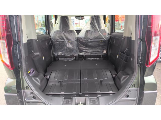 スペーシアギア 　両側電動スライドドア　アイドリングストップ　プッシュスタート　オートエアコン　シートヒーター　クルーズコントロール　レーンアシスト　クリアランスソナー　ベンチシート　ＬＥＤヘッドランプ（14枚目）