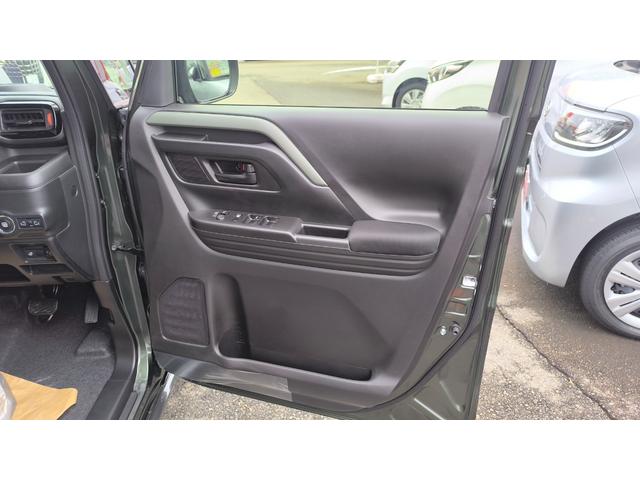 スペーシアギア 　両側電動スライドドア　アイドリングストップ　プッシュスタート　オートエアコン　シートヒーター　クルーズコントロール　レーンアシスト　クリアランスソナー　ベンチシート　ＬＥＤヘッドランプ（16枚目）