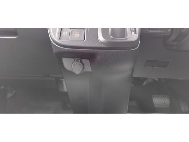 タント Ｘリミテッド　届出済未使用車　両側電動スライドドア　ＬＥＤヘッドライト　　スマートキー　スマートアシスト搭載　３６０°スーパーＵＶ＆ＩＲカットガラス　後方誤発信抑制機能　オートハイビームアシスト搭載（37枚目）