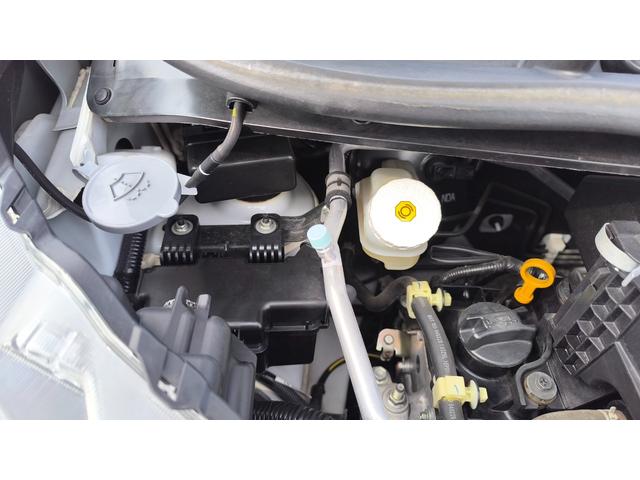 デイズ B CD/AM・FMラジオ エマージェンシーブレーキ搭載 キーレスエントリー サイドエアバッグ装備 後部席カーテンエアバッグ装備 横滑り防止機能 アイドリングストップ搭載 パワーウィンドウ(4枚目)