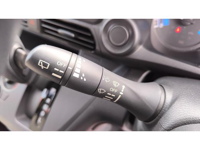 デイズ B CD/AM・FMラジオ エマージェンシーブレーキ搭載 キーレスエントリー サイドエアバッグ装備 後部席カーテンエアバッグ装備 横滑り防止機能 アイドリングストップ搭載 パワーウィンドウ(26枚目)