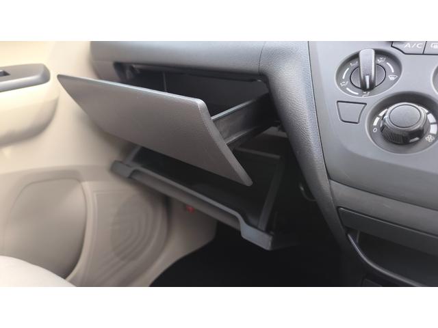 デイズ B CD/AM・FMラジオ エマージェンシーブレーキ搭載 キーレスエントリー サイドエアバッグ装備 後部席カーテンエアバッグ装備 横滑り防止機能 アイドリングストップ搭載 パワーウィンドウ(32枚目)