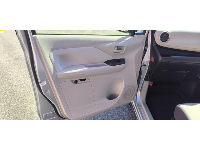 デイズ B 日産純正7インチメモリーナビ Bluetooth ETC車載器 キーレスエントリー サイドエアバッグ装備 後部席カーテンエアバッグ装備 横滑り防止機能 アイドリングストップ搭載 パワーウィンドウ(12枚目)