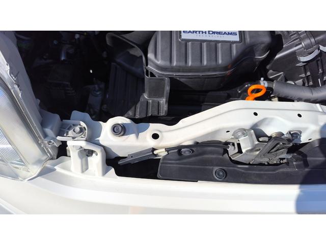 N-BOX G SSパッケージ ホンダ純正メモリーナビ CD/DVD AM/FMラジオ ワンセグTV 両側パワースライドドア ETC バックカメラ ステアリングリモコン スマートキー オートエアコン アイドリングストップ(7枚目)