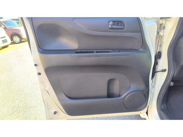 N-BOX G SSパッケージ ホンダ純正メモリーナビ CD/DVD AM/FMラジオ ワンセグTV 両側パワースライドドア ETC バックカメラ ステアリングリモコン スマートキー オートエアコン アイドリングストップ(16枚目)