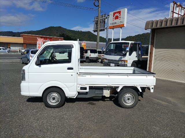 キャリイトラック KCエアコン・パワステ 4WD 5速MT エアコン パワステ 荷台マット ドアバイザー付 AM/FMラジオ 内外装クリーニング済み 走行57,000km台 車検令和8年9月迄(7枚目)