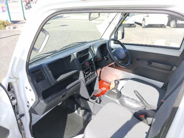 キャリイトラック KCエアコン・パワステ 4WD 5速MT エアコン パワステ 荷台マット ドアバイザー付 AM/FMラジオ 内外装クリーニング済み 走行57,000km台 車検令和8年9月迄(14枚目)