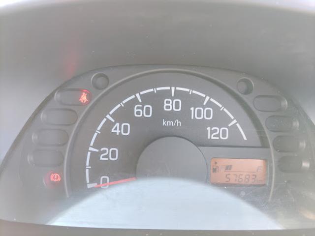 キャリイトラック KCエアコン・パワステ 4WD 5速MT エアコン パワステ 荷台マット ドアバイザー付 AM/FMラジオ 内外装クリーニング済み 走行57,000km台 車検令和8年9月迄(23枚目)