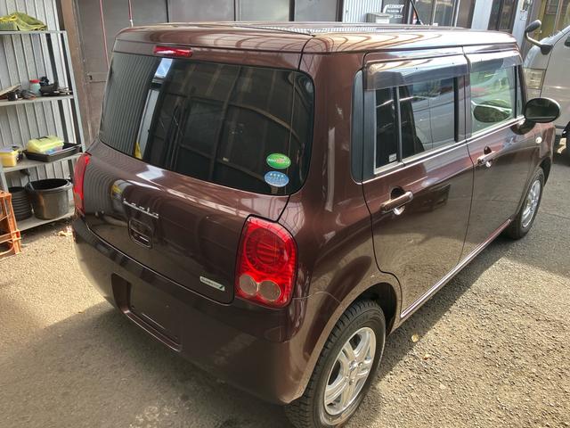 アルトラパン Ｇ　スマートキー　プッシュスタート　ＣＤ　アイドリングストップ　記録簿　アルミタイヤ　盗難防止システム　衝突安全ボディ　Ｗエアバック（5枚目）