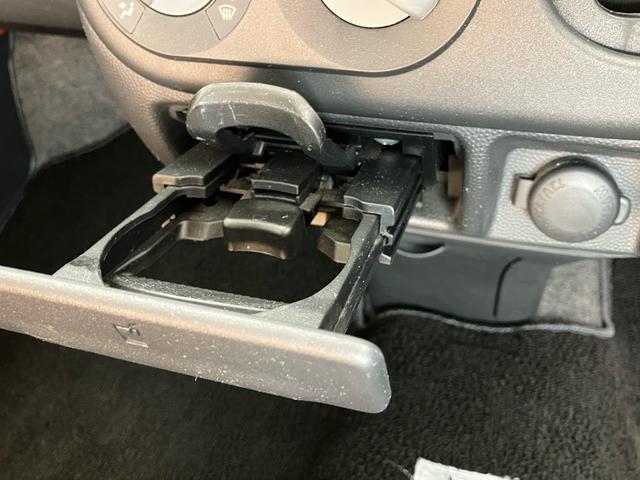 アルトラパン Ｇ　スマートキー　プッシュスタート　ＣＤ　アイドリングストップ　記録簿　アルミタイヤ　盗難防止システム　衝突安全ボディ　Ｗエアバック（28枚目）