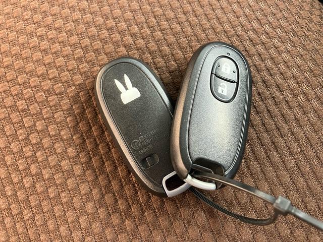 アルトラパン Ｇ　スマートキー　プッシュスタート　ＣＤ　アイドリングストップ　記録簿　アルミタイヤ　盗難防止システム　衝突安全ボディ　Ｗエアバック（52枚目）