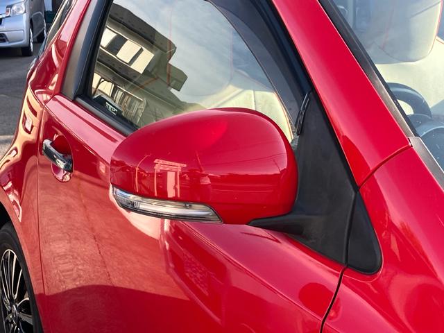 iQ 100G メモリーナビ 地デジTV Bluetoothオーディオ DVD再生 ドライブレコーダー ETC バックカメラ プッシュスタートエンジン キーレス 15インチアルミホイール(6枚目)