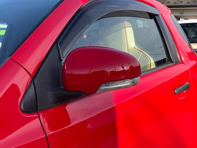 iQ 100G メモリーナビ 地デジTV Bluetoothオーディオ DVD再生 ドライブレコーダー ETC バックカメラ プッシュスタートエンジン キーレス 15インチアルミホイール(8枚目)