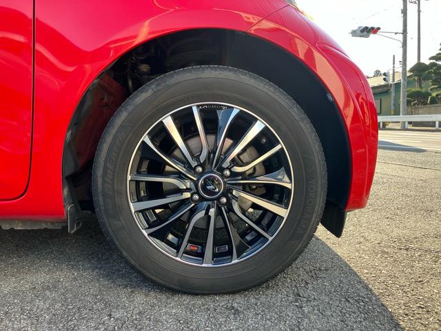 iQ 100G メモリーナビ 地デジTV Bluetoothオーディオ DVD再生 ドライブレコーダー ETC バックカメラ プッシュスタートエンジン キーレス 15インチアルミホイール(18枚目)