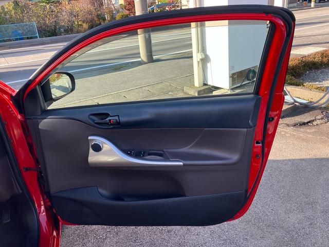 iQ 100G メモリーナビ 地デジTV Bluetoothオーディオ DVD再生 ドライブレコーダー ETC バックカメラ プッシュスタートエンジン キーレス 15インチアルミホイール(35枚目)