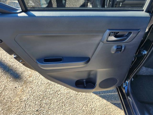 プレオプラス F スマートアシスト 横滑り防止 キーレスエントリー ABS 4WD アイドリングストップ 衝突軽減システム 寒冷地仕様 オートマチックハイビーム(26枚目)