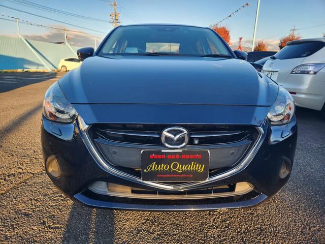 デミオ 15Sツーリング クリアランスソナー LEDヘッドランプ スマートキー 衝突被害軽減システム 盗難防止 Bluetooth接続 シートヒーター アイドリングストップ Bカメラ 4WD オートエアコン ETC(3枚目)