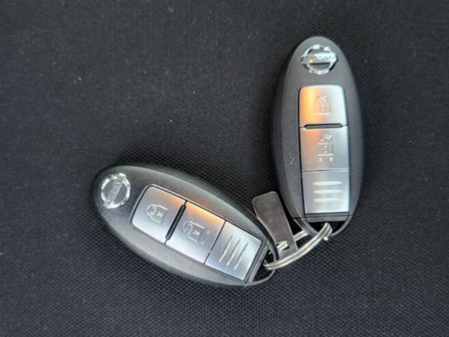 ノート X FOUR ETC スタッドレスタイヤ付き バックソナー Bモニター 地デジテレビ VSA インテリジェントキ メモリーナビ キーレス 切替4WD PW エアバック 寒冷地仕様 盗難防止装置 ナビTV(41枚目)