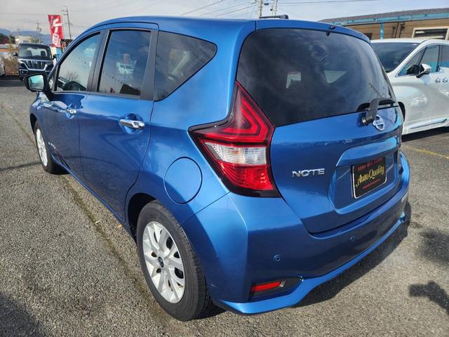 ノート e-パワー X ナビTV バックカメラ スタッドレスタイヤ付き アラウンドビューモニター プッシュスタート インテリジェントキー オートエアコン 横滑り防止 衝突被害軽減システム レーンアシスト 電動格納ドアミラー(10枚目)