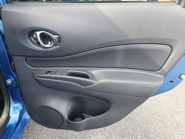 ノート e-パワー X ナビTV バックカメラ スタッドレスタイヤ付き アラウンドビューモニター プッシュスタート インテリジェントキー オートエアコン 横滑り防止 衝突被害軽減システム レーンアシスト 電動格納ドアミラー(33枚目)