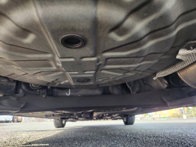 ノート e-パワー X ナビTV バックカメラ スタッドレスタイヤ付き アラウンドビューモニター プッシュスタート インテリジェントキー オートエアコン 横滑り防止 衝突被害軽減システム レーンアシスト 電動格納ドアミラー(37枚目)