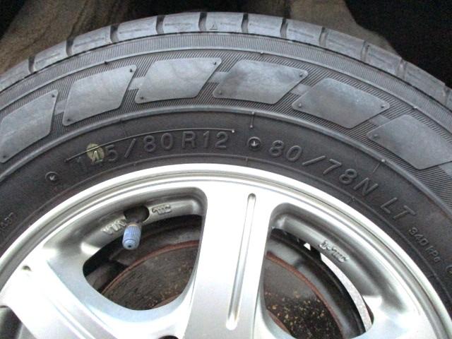 サンバーバン パートタイム４ＷＤ　ＣＤラジオ　両側スライドドア　貨物車　パートタイム４ＷＤ　４ＡＴ（22枚目）