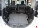 後席両方倒すと広々した荷台スペースを確保できます