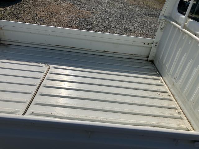 サンバートラック TB 4WD 5速マニュアル 三方開 軽トラック(19枚目)