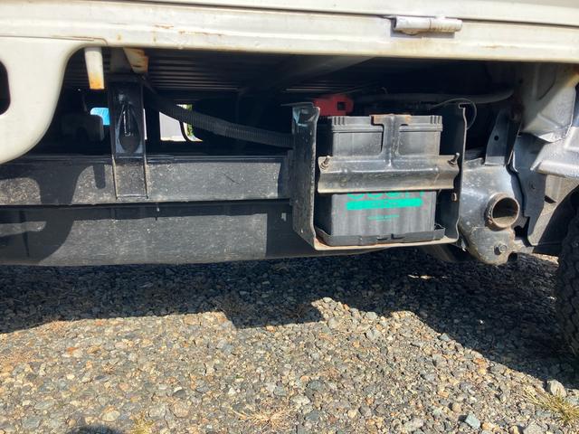 サンバートラック TB 4WD 5速マニュアル 三方開 軽トラック(42枚目)