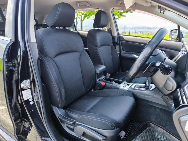 レヴォーグ １．６ＧＴアイサイト　４ＷＤ　社外ナビ　テレビ　バックモニター　ＥＴＣ　衝突軽減ブレーキ　クルーズコントロール　アイドリングストップ　スタットレス付き　ドラレコ　車検整備付き　一年間保証付き（11枚目）