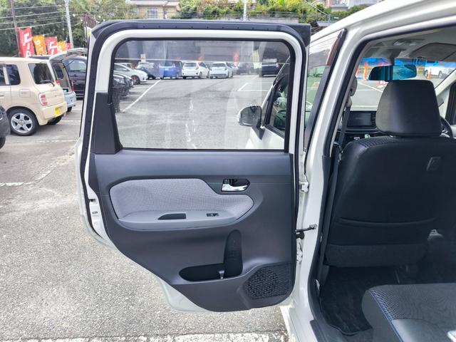 ムーヴ カスタム　ＲＳ　ハイパーＳＡ　ターボ　ナビ　テレビ　ＥＴＣ　バックモニター　衝突軽減ブレーキ　純正エアロ　アルミ　インテリキー　スタットレス付き　車検整備付き　一年間保証付き　記録簿付き（32枚目）