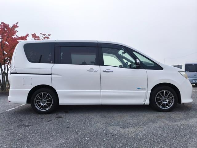セレナ ハイウェイスターG S-ハイブリッド 純正ナビ テレビ バックモニター ETC 両側パワースライドドア クルーズコントロール アイドリングストップ エアロ アルミ インテリキー 車検整備付き 記録簿付き 一年間保証付(4枚目)