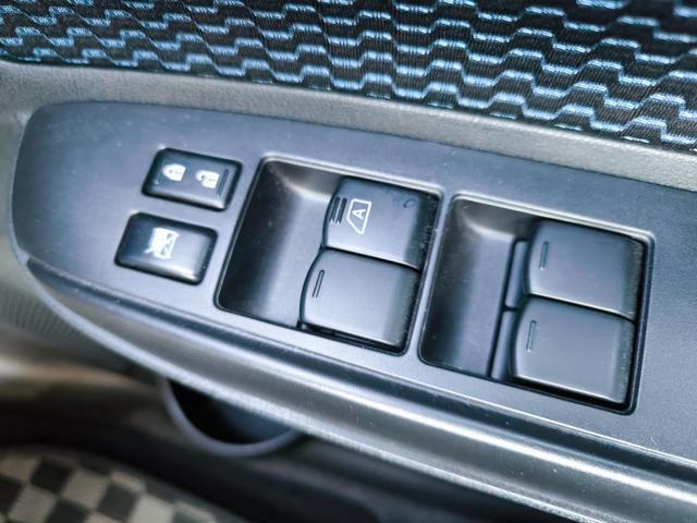 ノート X エアロスタイル V+セーフティ ナビ テレビ バックモニター ETC スーパーチャージャー アルミ エマージェンシーブレーキ アイドリングストップ インテリキー LEDライト 車検整備付き 一年間保証付き(57枚目)