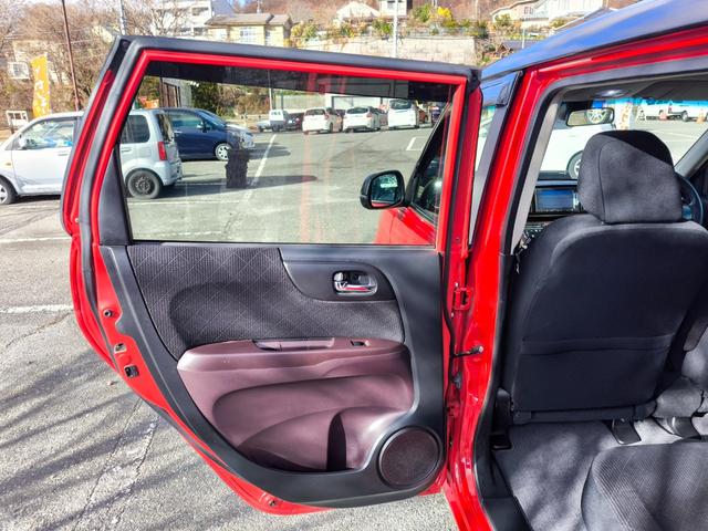 Ｎ－ＯＮＥ プレミアム　ワンオーナー　純正ナビ　テレビ　バックカメラ　インテリキー　純正アルミ　アイドリングストップ　車検整備付き　一年間保証付き　記録簿付き　ツートンカラー（30枚目）