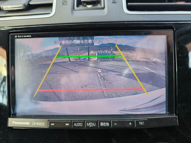 駐車時に後方がリアルタイム映像で確認できます。大型商業施設や立体駐車場での駐車時や、夜間のバック時に大活躍！運転スキルに関わらず、今や必須となった装備のひとつです！