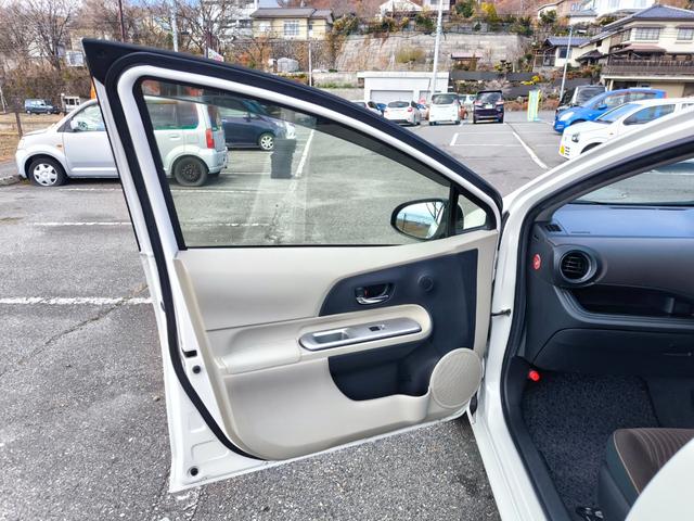 アクア Ｇ　純正ナビ　テレビ　バックモニター　ＥＴＣ　インテリキー　純正アルミ　アイドリングストップ　一年間保証付き　記録簿付き　車検整備付き（29枚目）