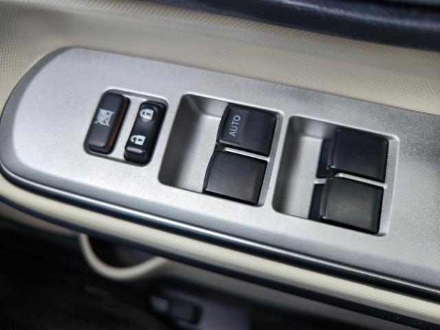 アクア Ｇ　純正ナビ　テレビ　バックモニター　ＥＴＣ　インテリキー　純正アルミ　アイドリングストップ　一年間保証付き　記録簿付き　車検整備付き（50枚目）