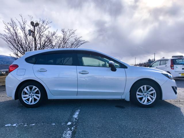 インプレッサスポーツ 　４ＷＤ　純正ナビ　テレビ　バックモニター　ＥＴＣ　インテリキー　衝突軽減ブレーキ　アイドリングストップ　一年間保証付き　車検整備付き　純正アルミ（4枚目）