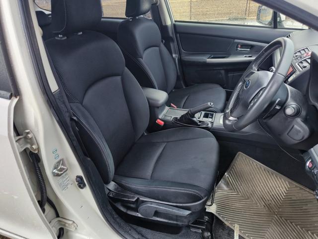 インプレッサスポーツ 　４ＷＤ　純正ナビ　テレビ　バックモニター　ＥＴＣ　インテリキー　衝突軽減ブレーキ　アイドリングストップ　一年間保証付き　車検整備付き　純正アルミ（11枚目）